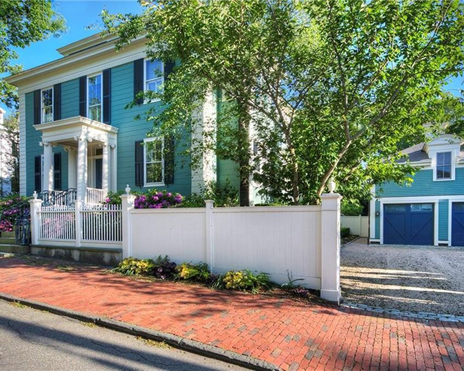 Ringheim of Mott & Chace Sotheby’s sells 115 Pelham St. in Newport for $4.55 million